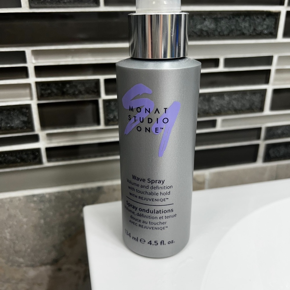 Monat Studio One Wave Spray - Silver